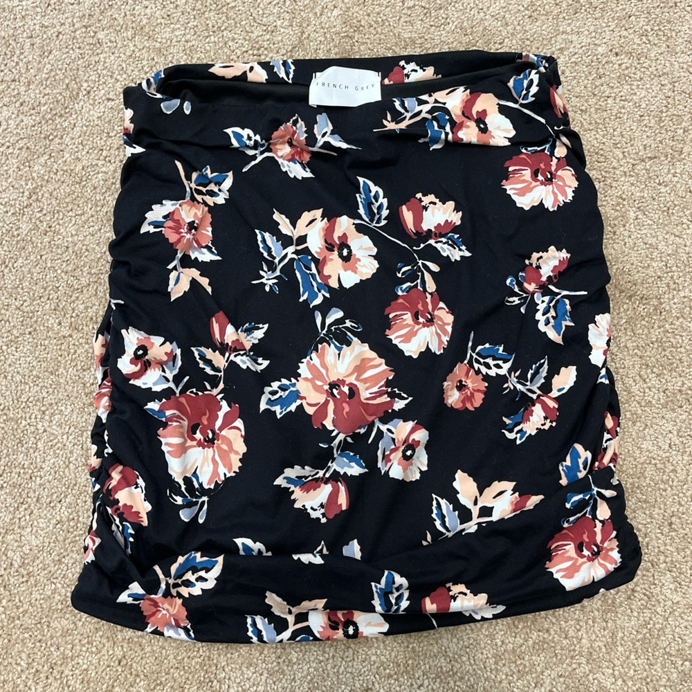 French Grey Black Floral Pencil Skirt